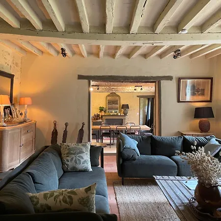 Authentique Maison De Famille Val-au-Perche